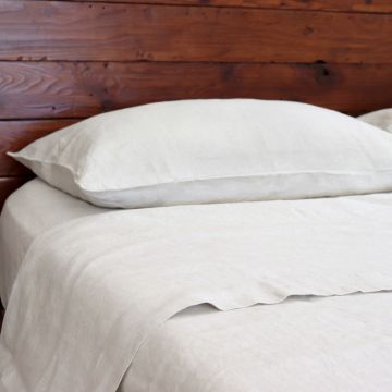Huddleson Pure Italian linen pillowcases in natural, undyed flax color