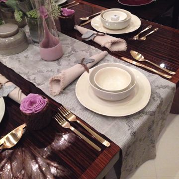 Python Linen Table Runner