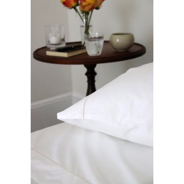 White 500TC Cotton Percale Sheet Set - Gold Hemstitch