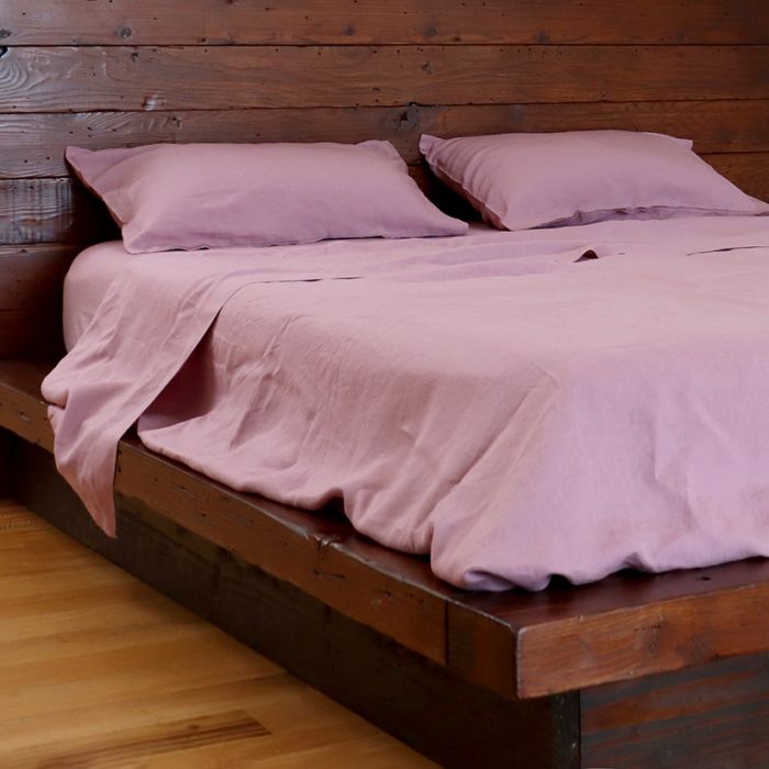 Huddleson Italian linen top sheet in a beautiful shade of heather lilac purple