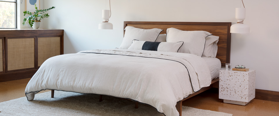Natural Linen Duvet Cover & Shams Black Piping