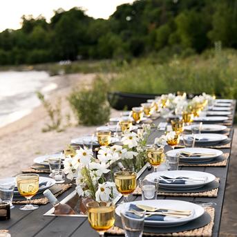 Outdoor Entertaining - Dinner Party on the Beach