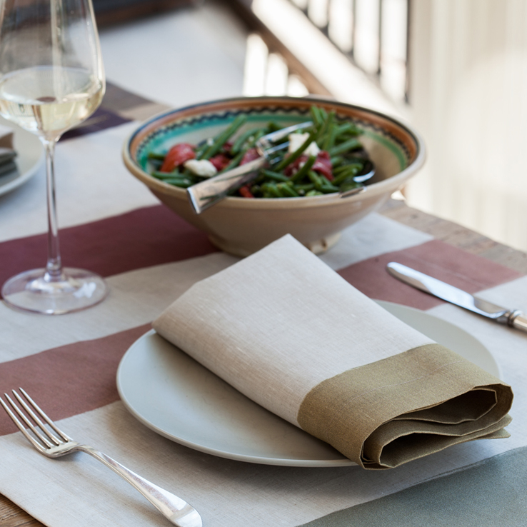 Huddleson Linen Gifts Guide - Natural Linen Napkin with Gold Border