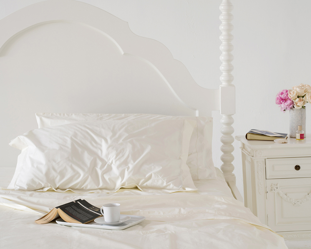 Ivory Hemstitched Luxury Cotton Percale Sheet Set and Ivory Cotton Pillow Shams 